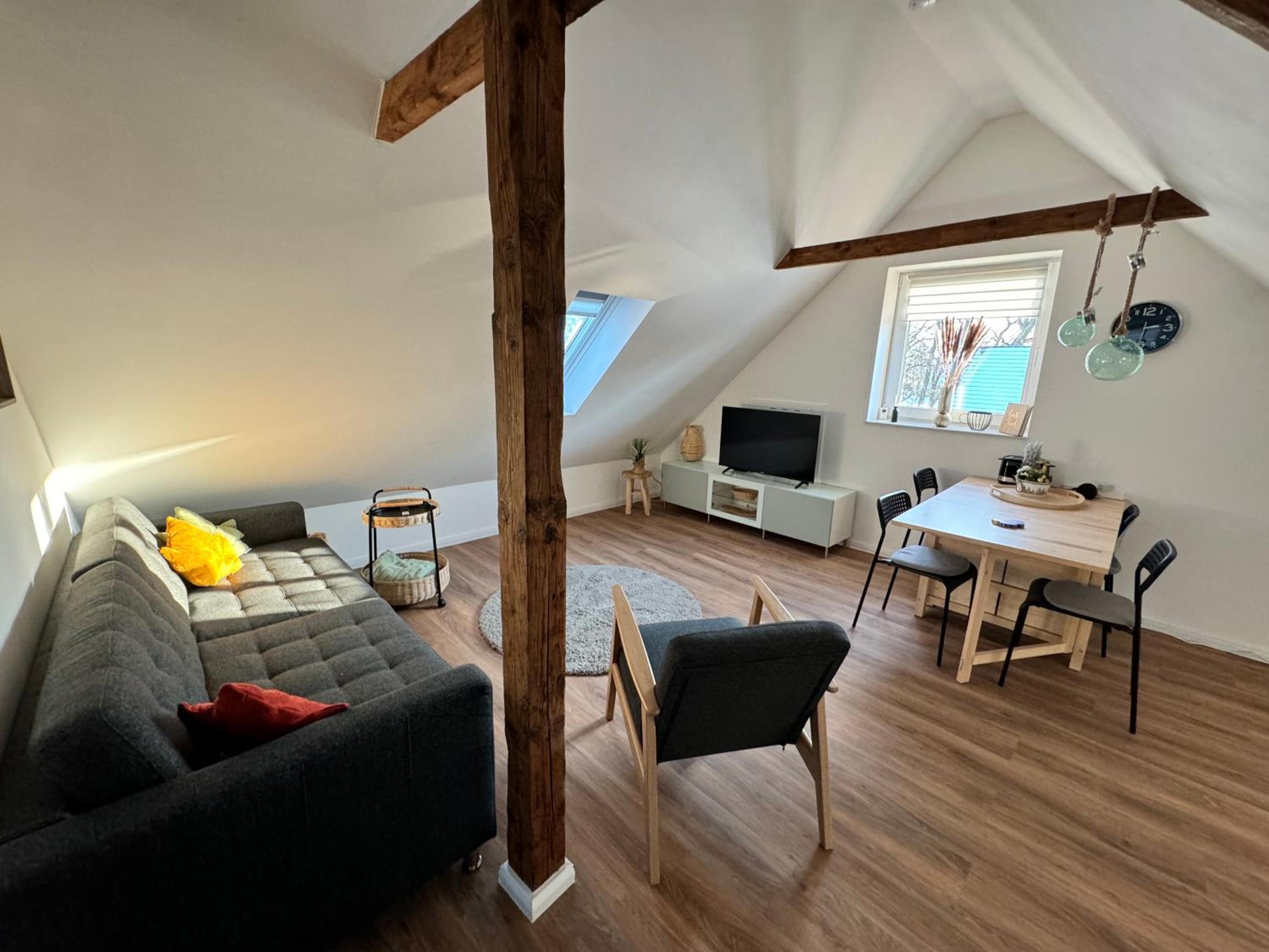 Modernes Apartment, voll eingerichtet inkl Parkplatz WLAN