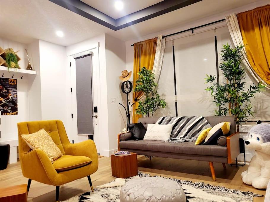 Welcome to Happy Place where Cozy Comfort Meets Exquisite Luxury