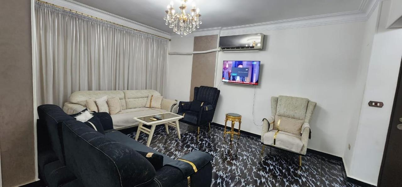 Comfortable Apartment in sheraton Heliopolis 5 minutes from Cairo Airport