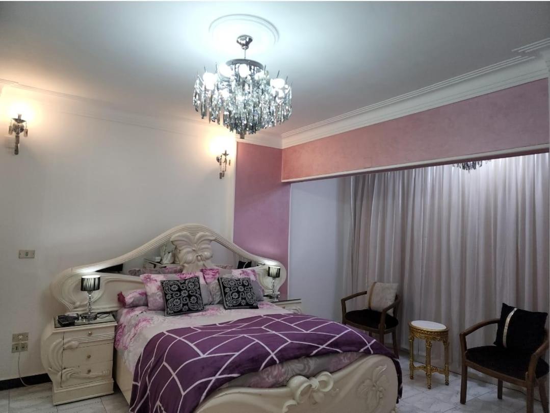 Comfortable Apartment in sheraton Heliopolis 5 minutes from Cairo Airport