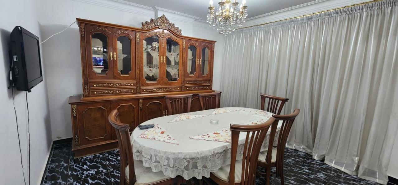 Comfortable Apartment in sheraton Heliopolis 5 minutes from Cairo Airport