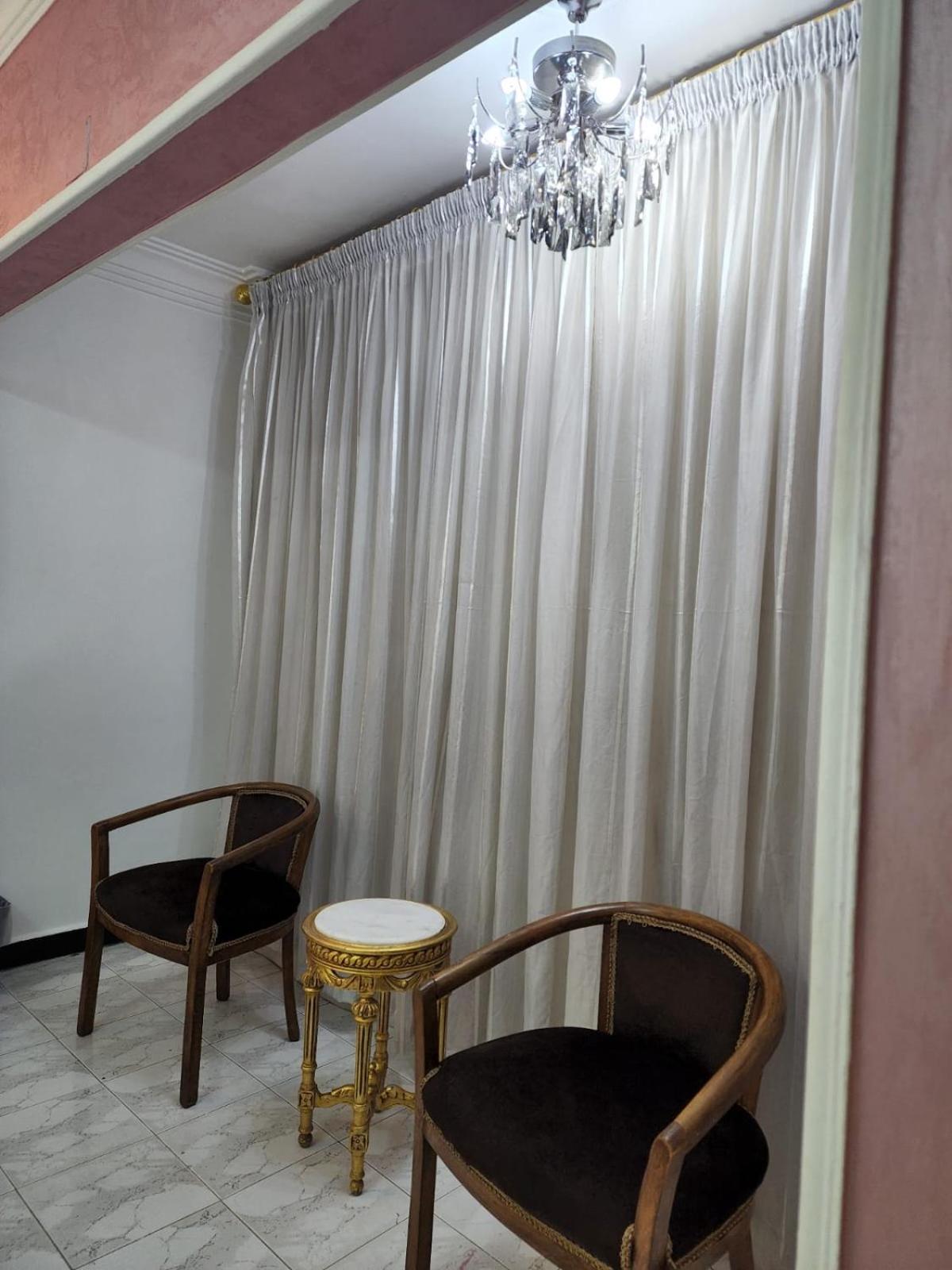 Comfortable Apartment in sheraton Heliopolis 5 minutes from Cairo Airport