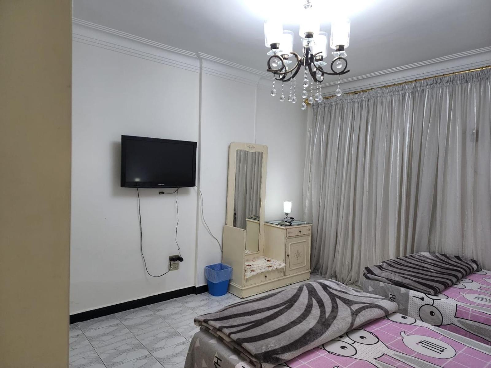 Comfortable Apartment in sheraton Heliopolis 5 minutes from Cairo Airport