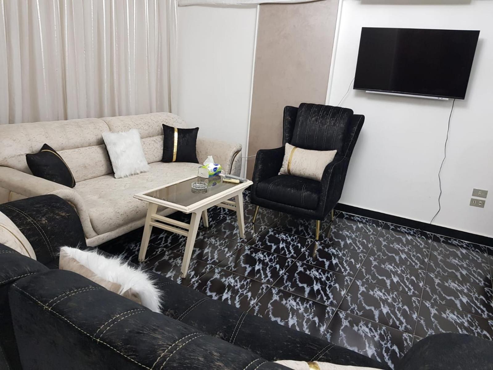 Comfortable Apartment in sheraton Heliopolis 5 minutes from Cairo Airport