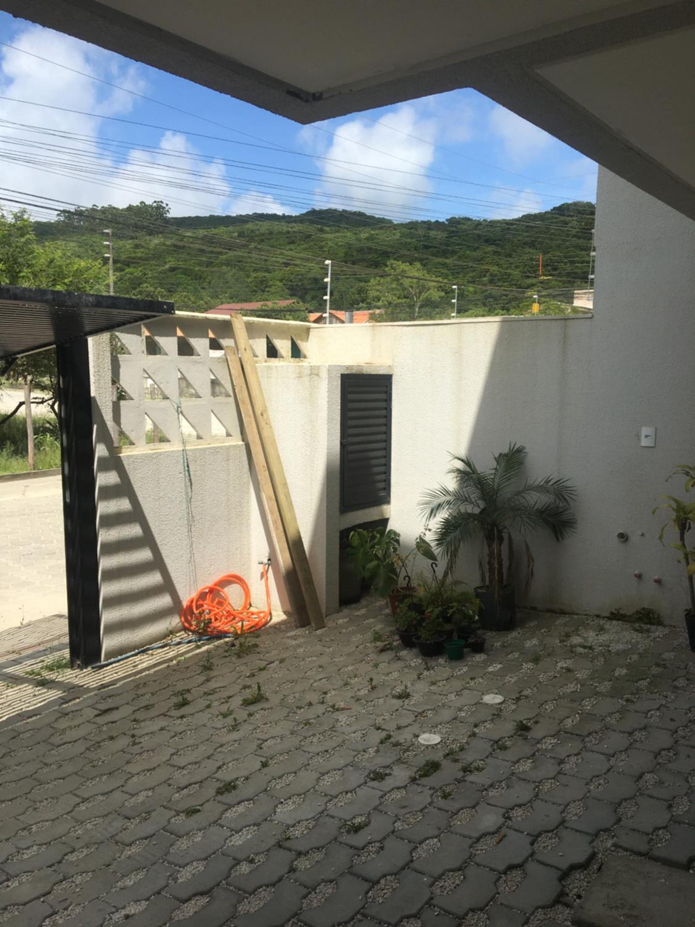 Sobrado em Bombas