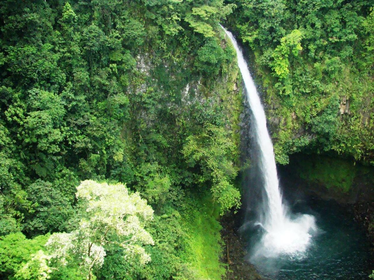 Villa JADE, La Fortuna Downtown