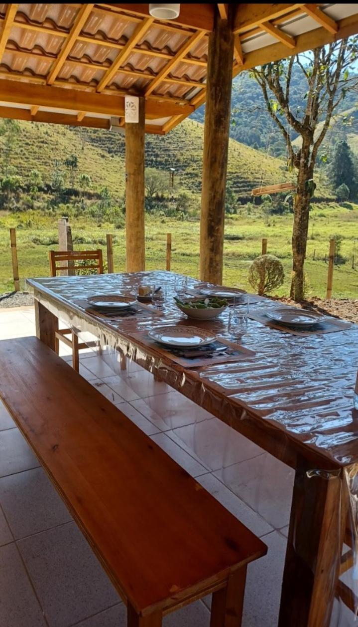 Chale Jatoba Monteiro Lobato