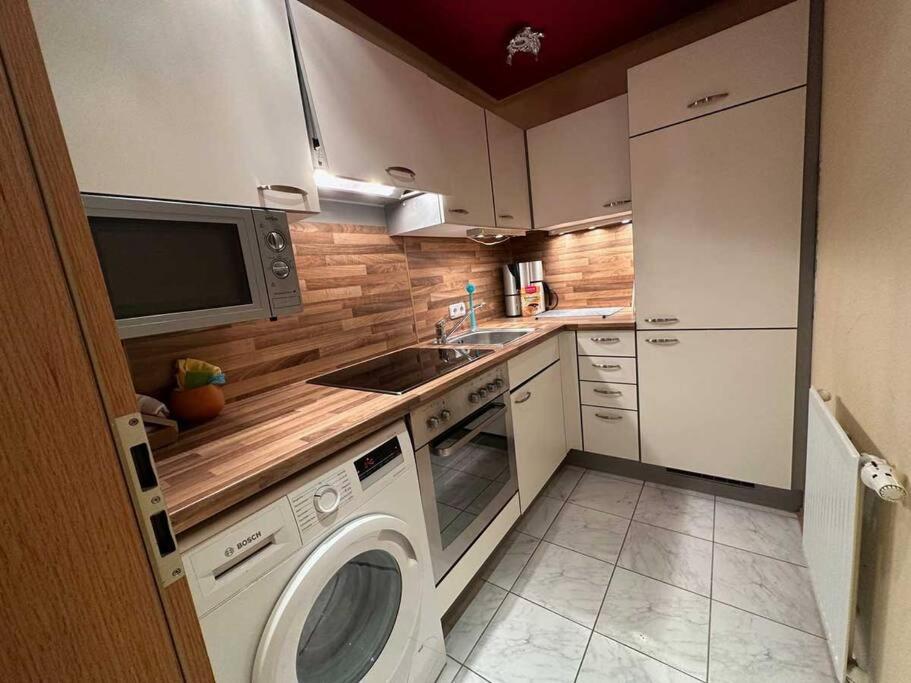 Sachrang: Ferien-Wohnung am See mit Bergblick