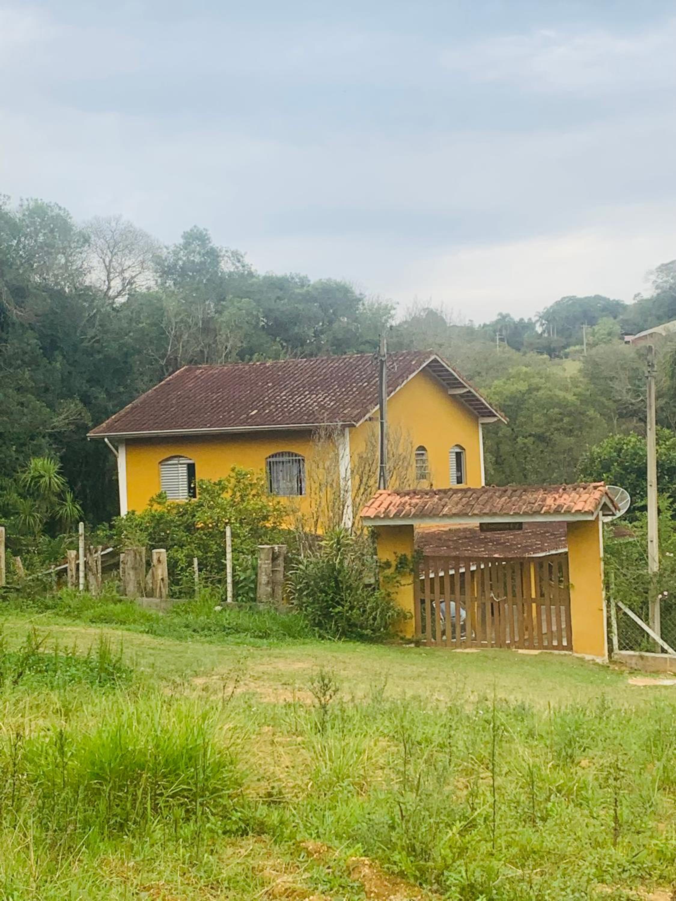 Chácara Ibiuna com Piscina e churrasqueira- Mundo de oz