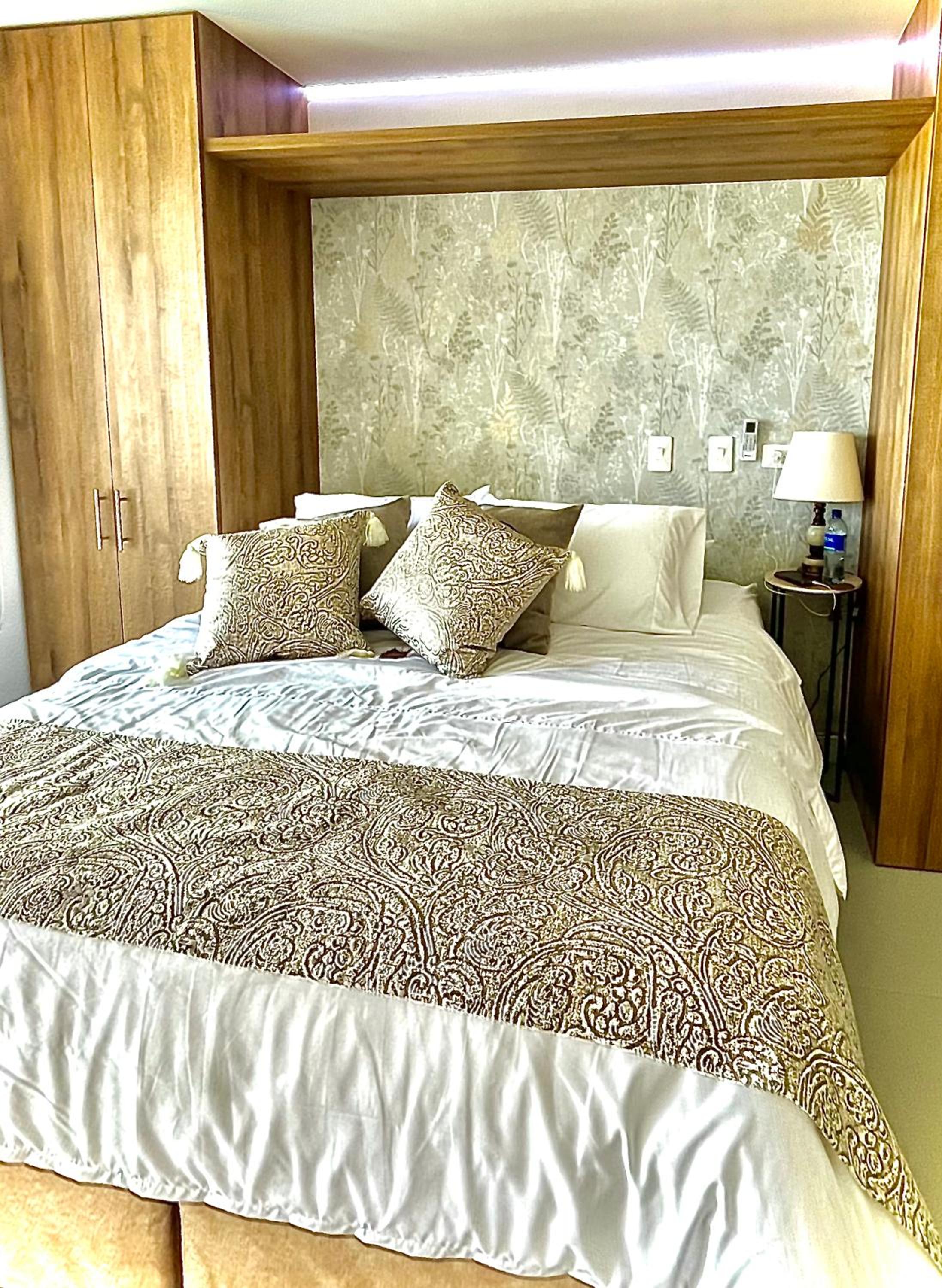 Aparta estudio exclusivo con vista al mar