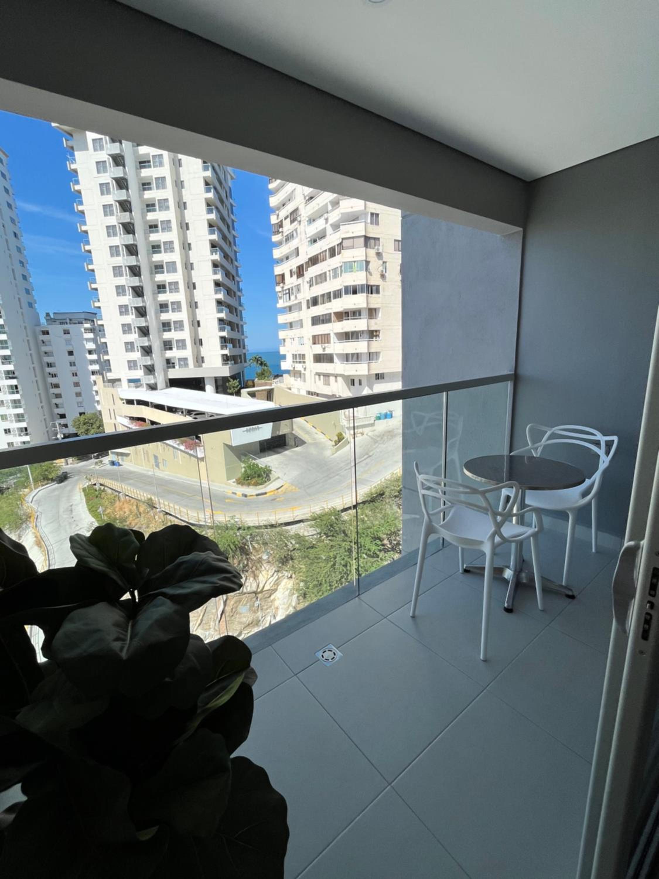 Aparta estudio exclusivo con vista al mar