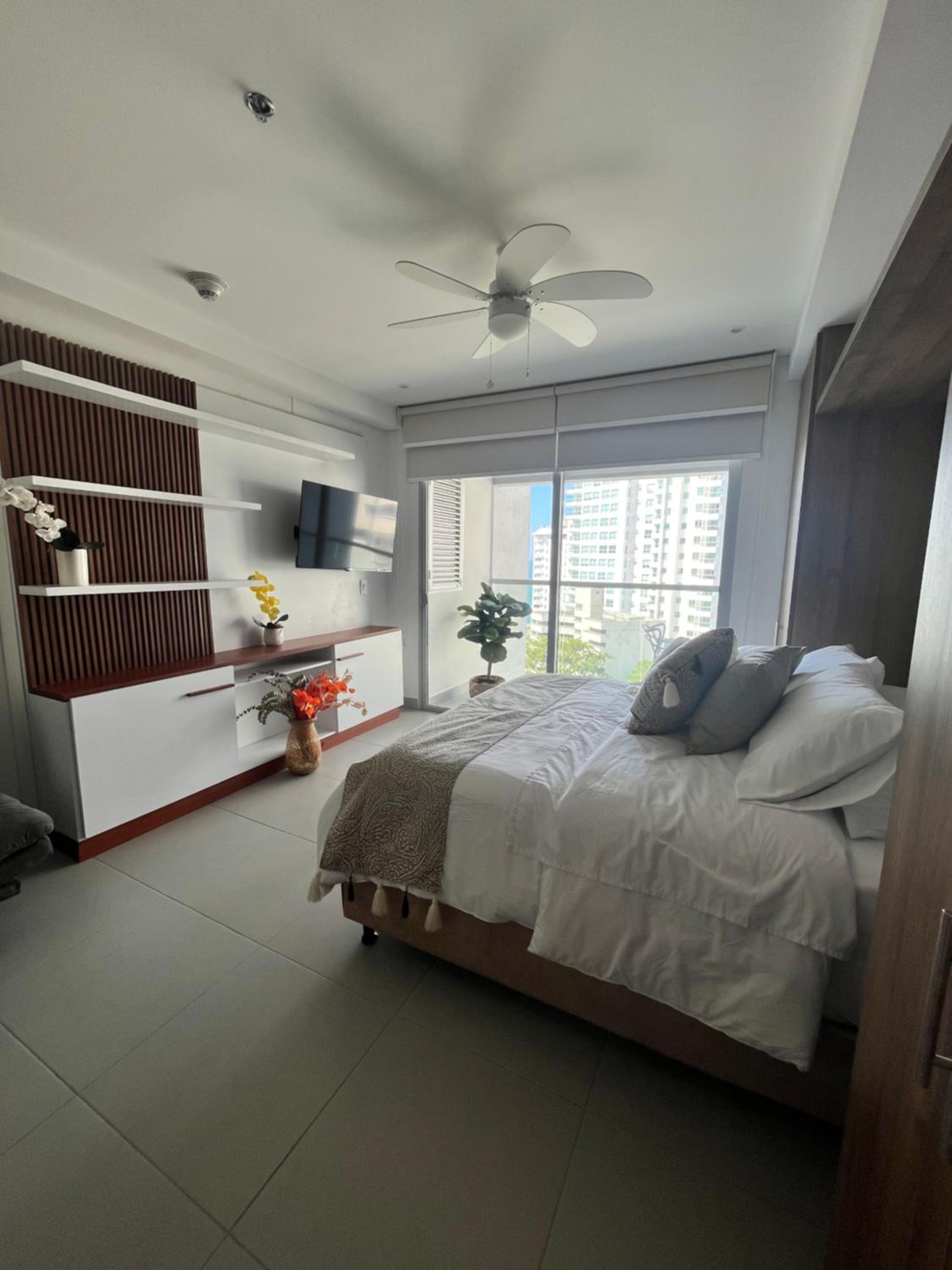 Aparta estudio exclusivo con vista al mar