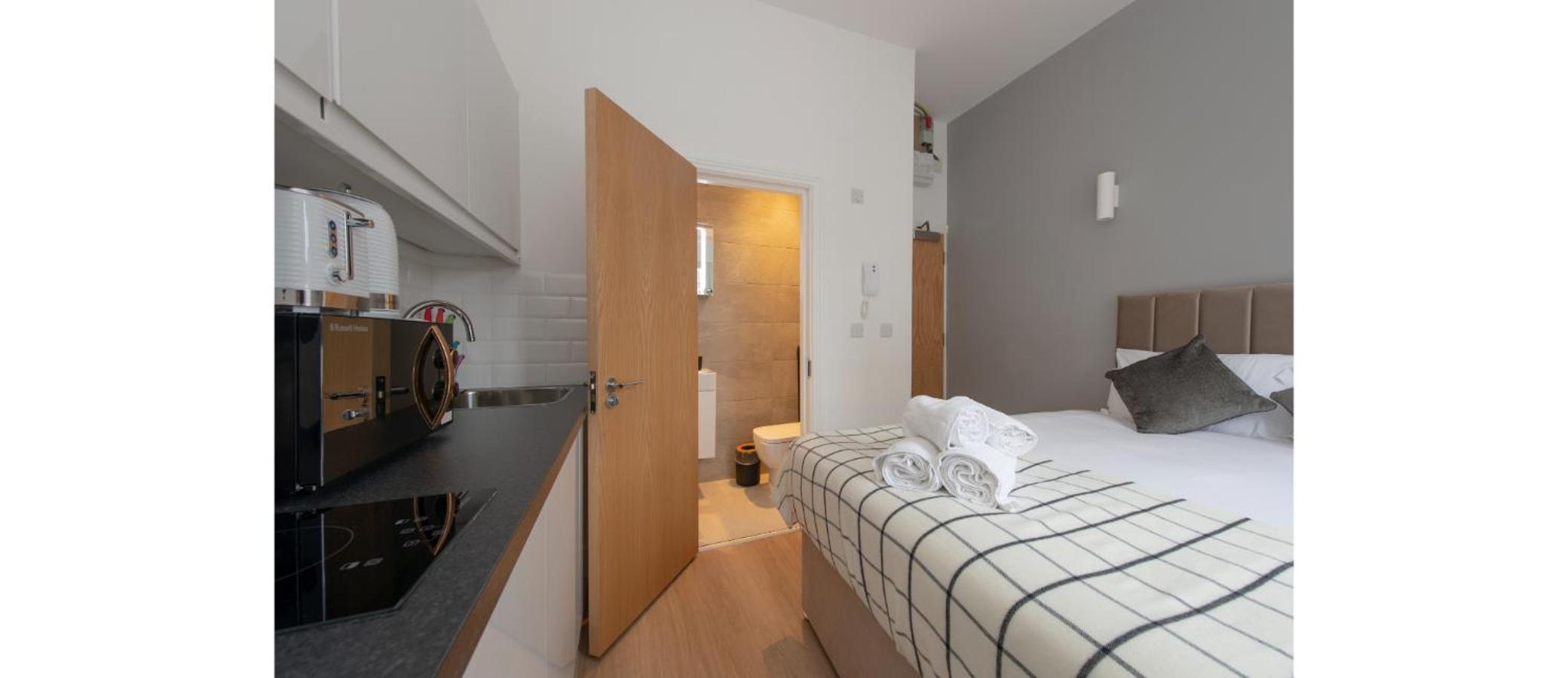 In Style Studio Apartment Close to Everything photo 2