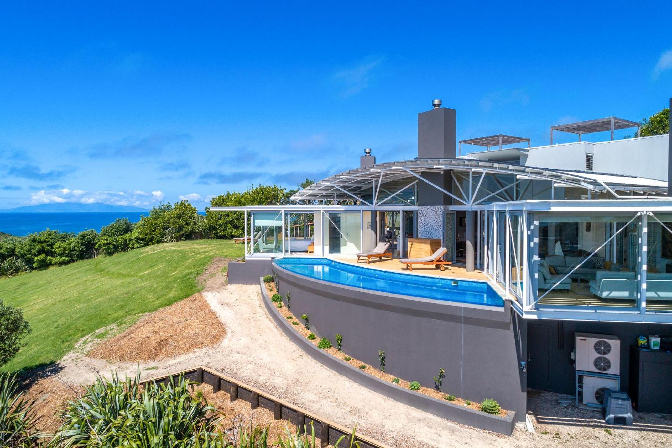 Nikau Estate, Oneroa - Be My Guest