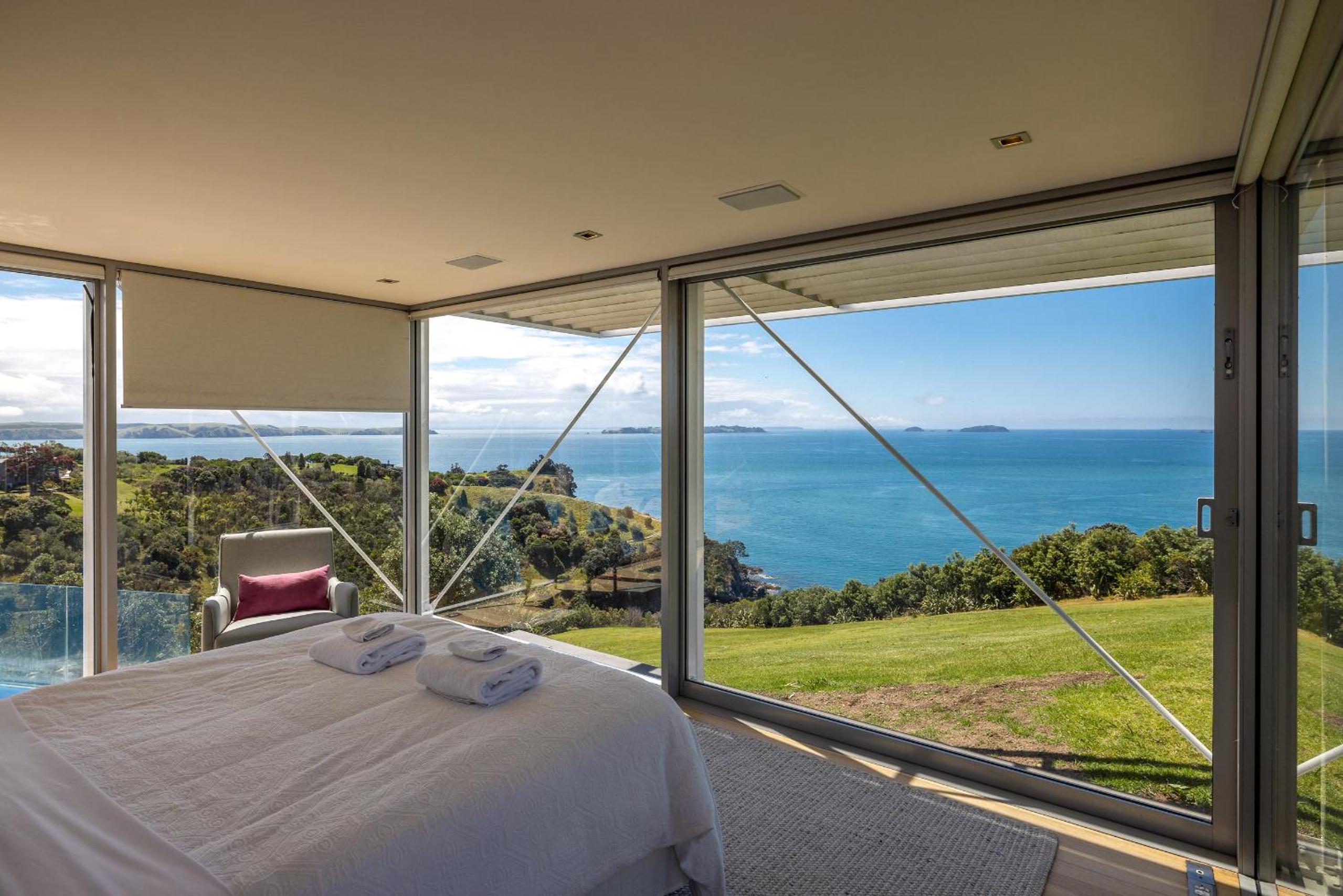 Nikau Estate, Oneroa - Be My Guest