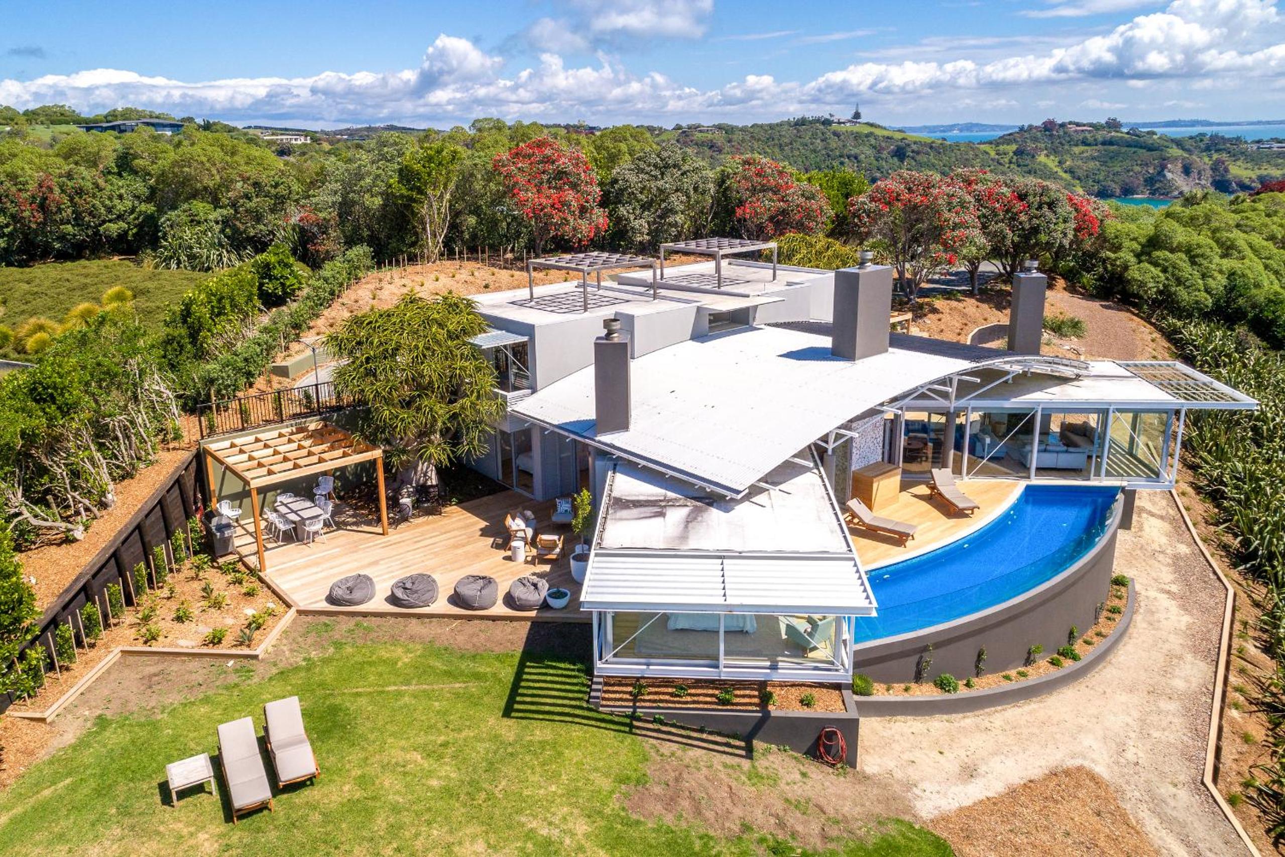 Nikau Estate, Oneroa - Be My Guest