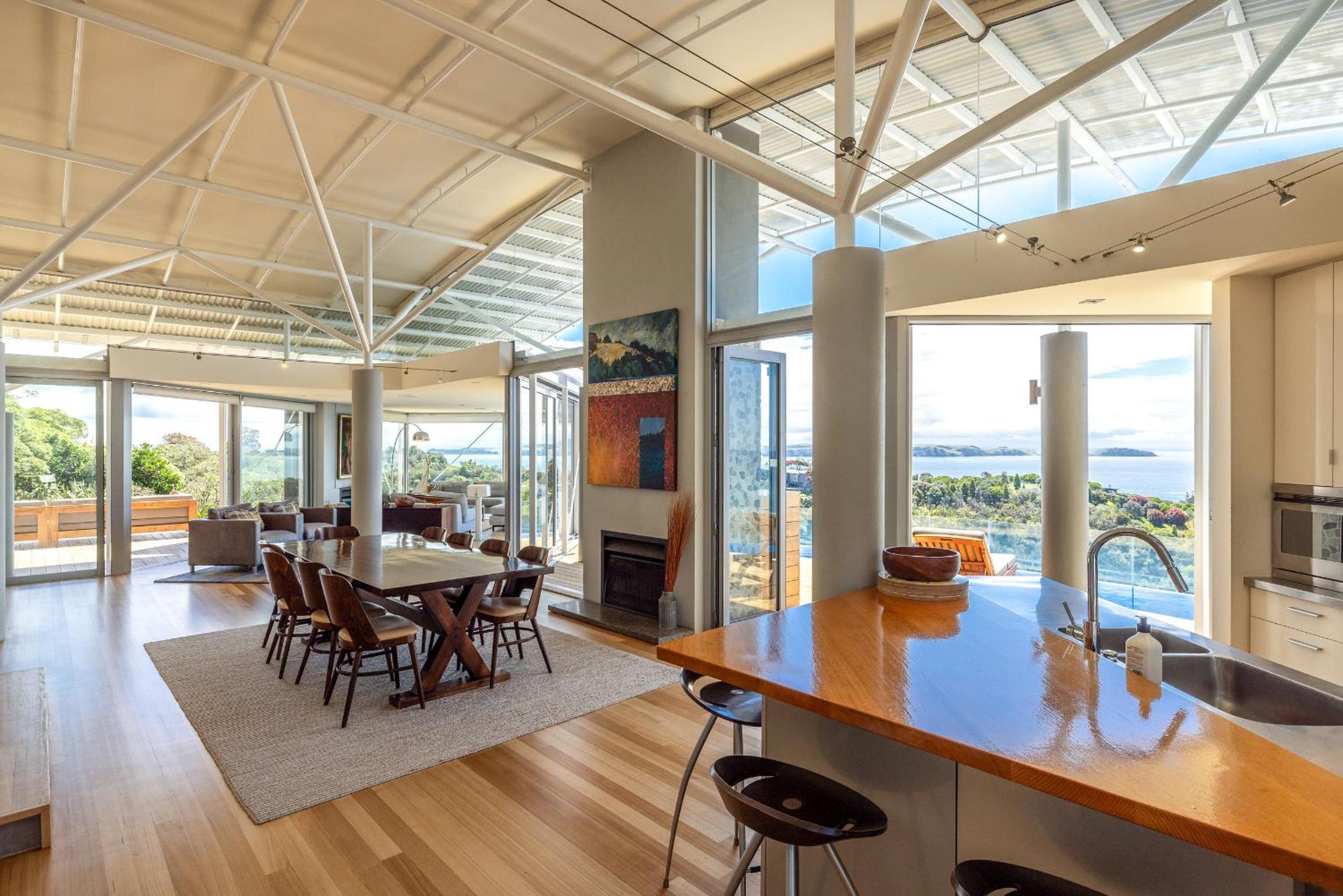 Nikau Estate, Oneroa - Be My Guest