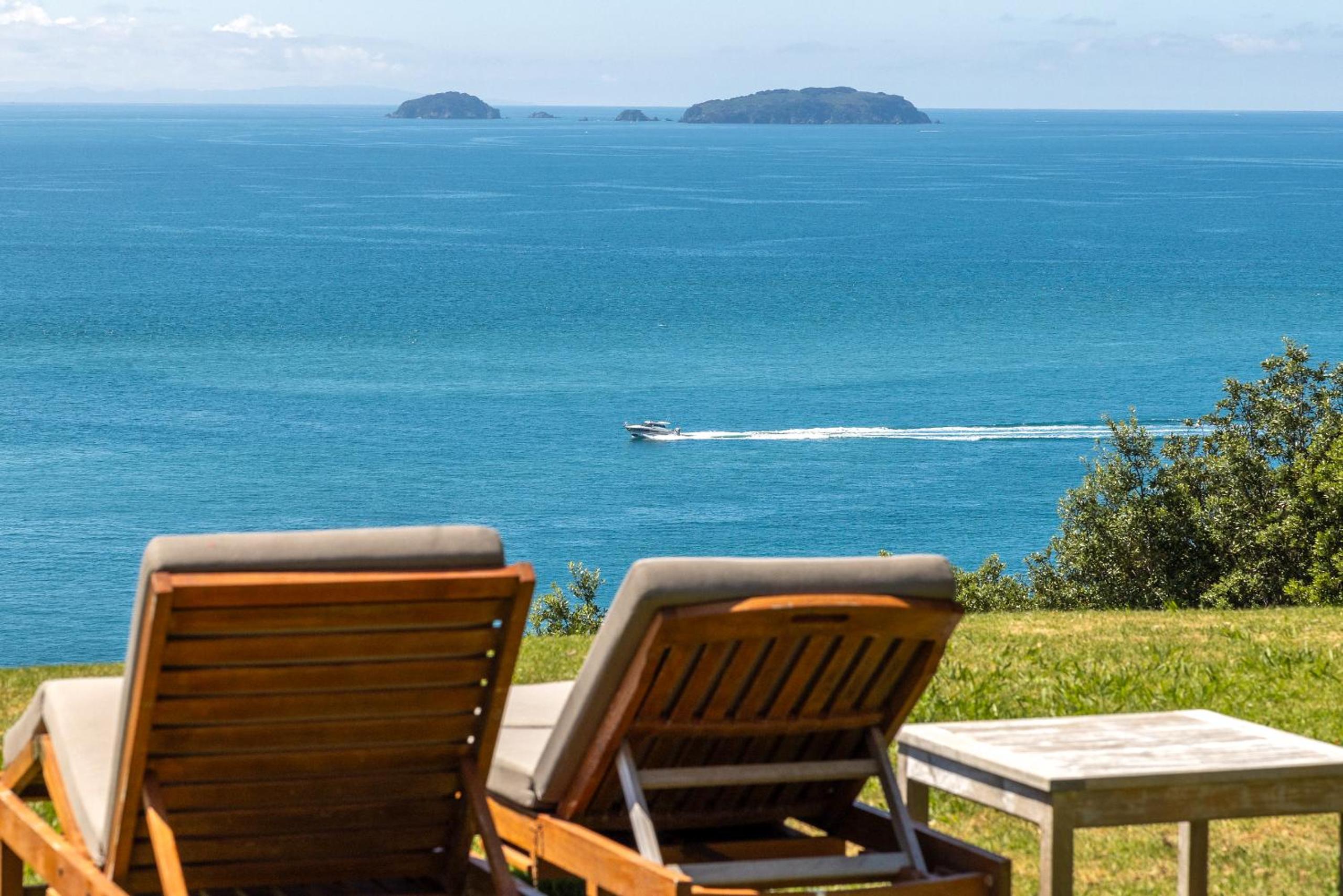 Nikau Estate, Oneroa - Be My Guest