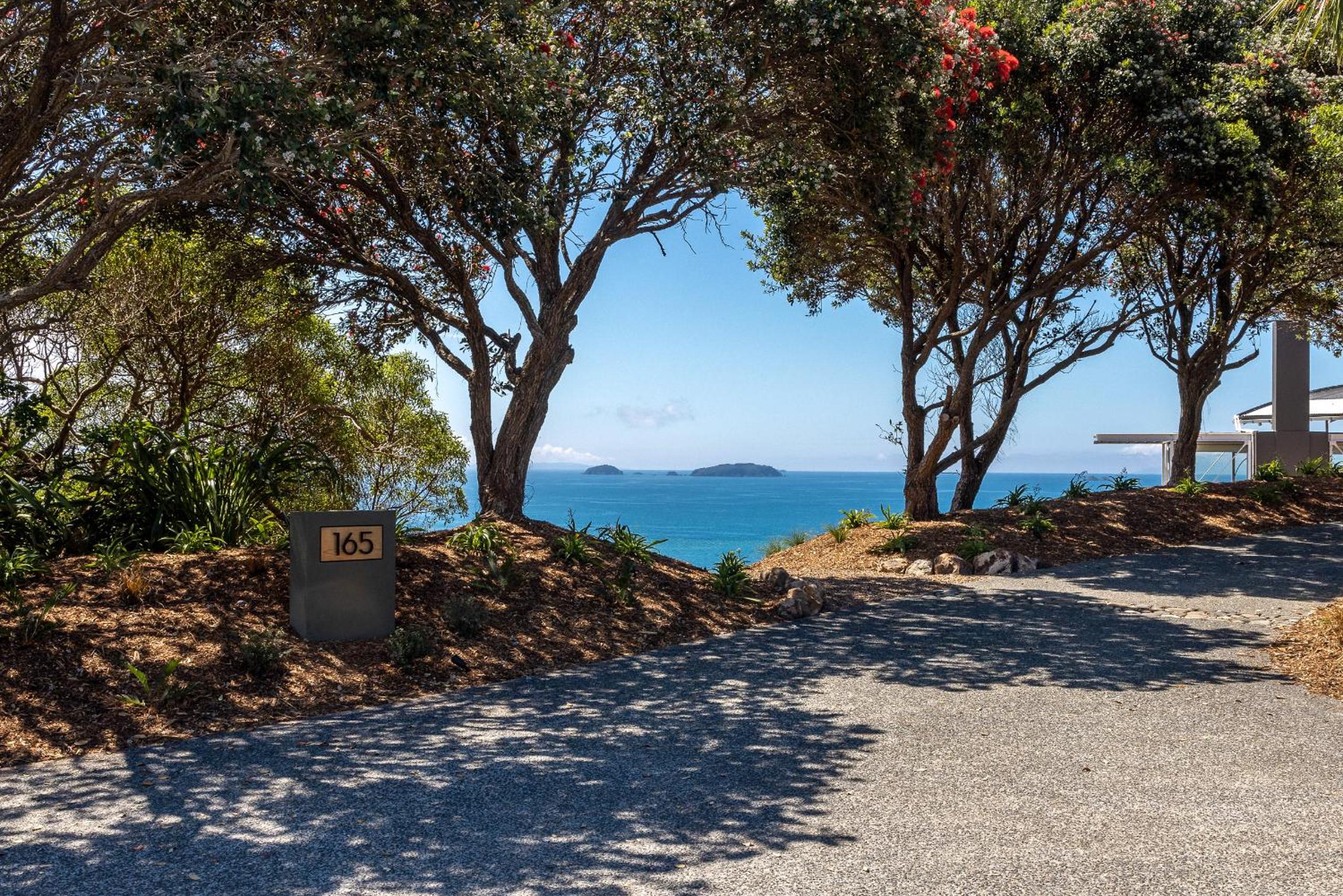 Nikau Estate, Oneroa - Be My Guest