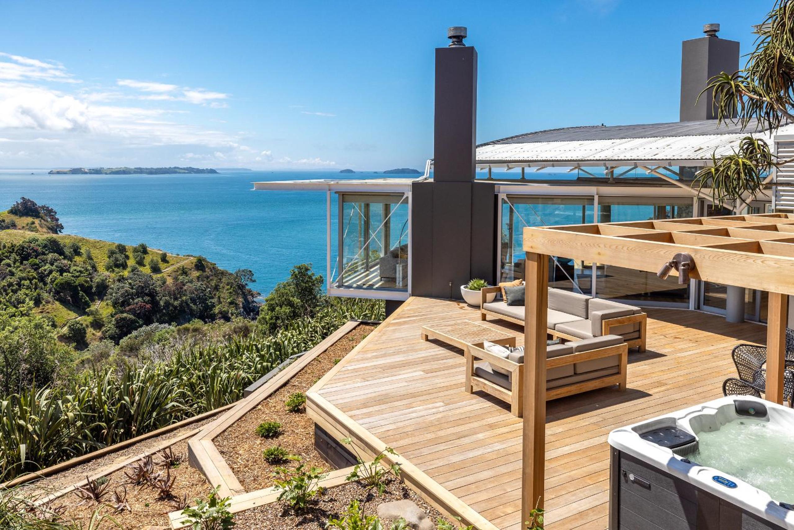 Nikau Estate, Oneroa - Be My Guest