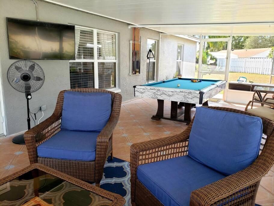 lounge