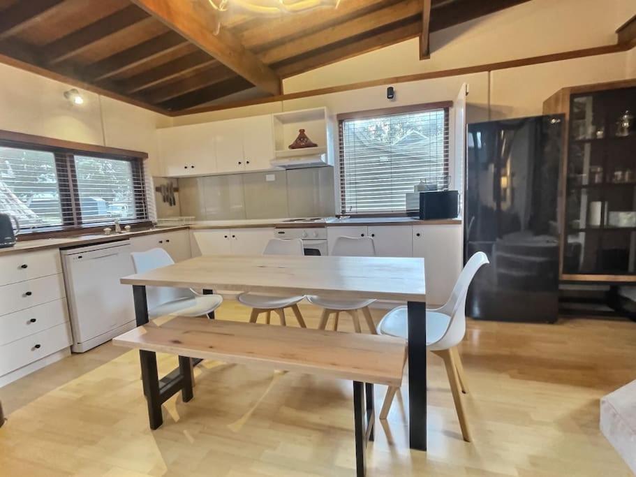 Vaucluse Chalet, alpine-getaways