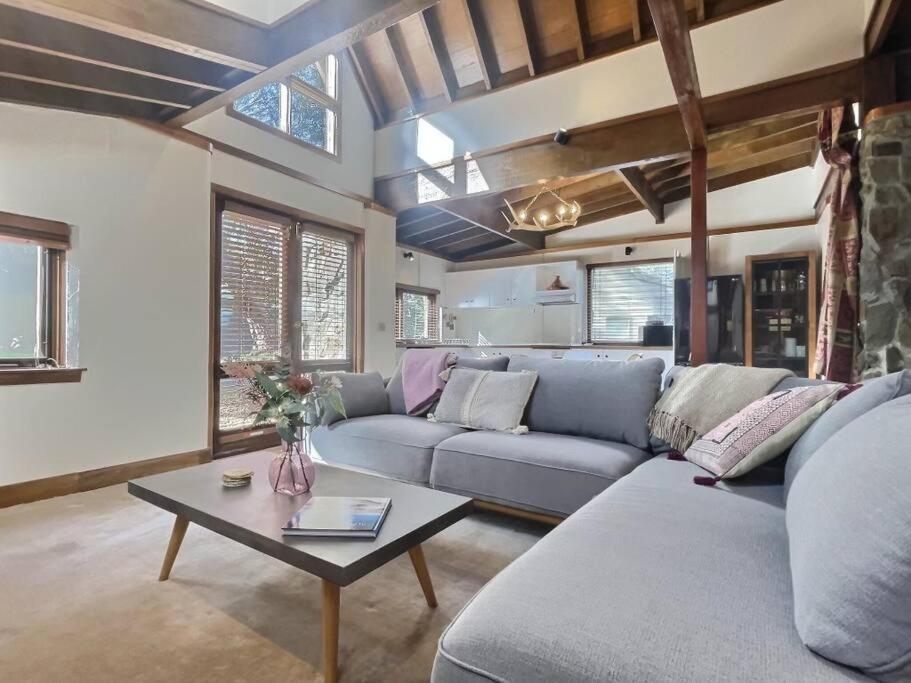 Vaucluse Chalet, alpine-getaways