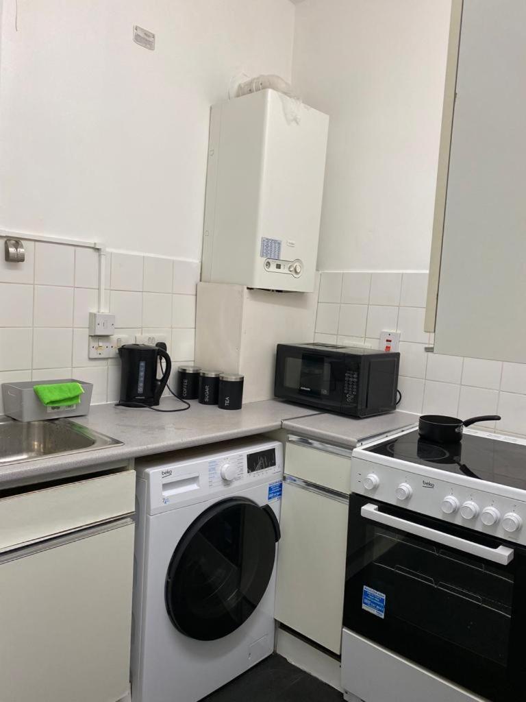 Comfy Private Rooms in Camden Town, Central London