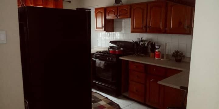Portmore Havens 1Bedroom EntireGuest House view 4