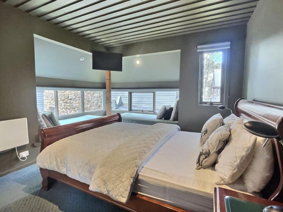 Glacier Chalet