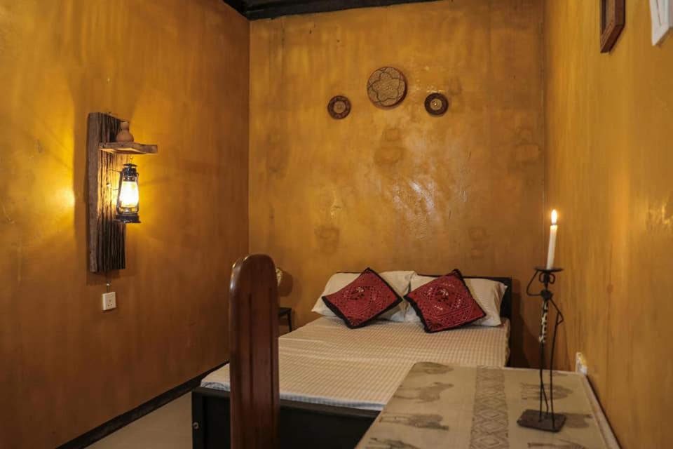 SHADOW MASK BUNGALOW