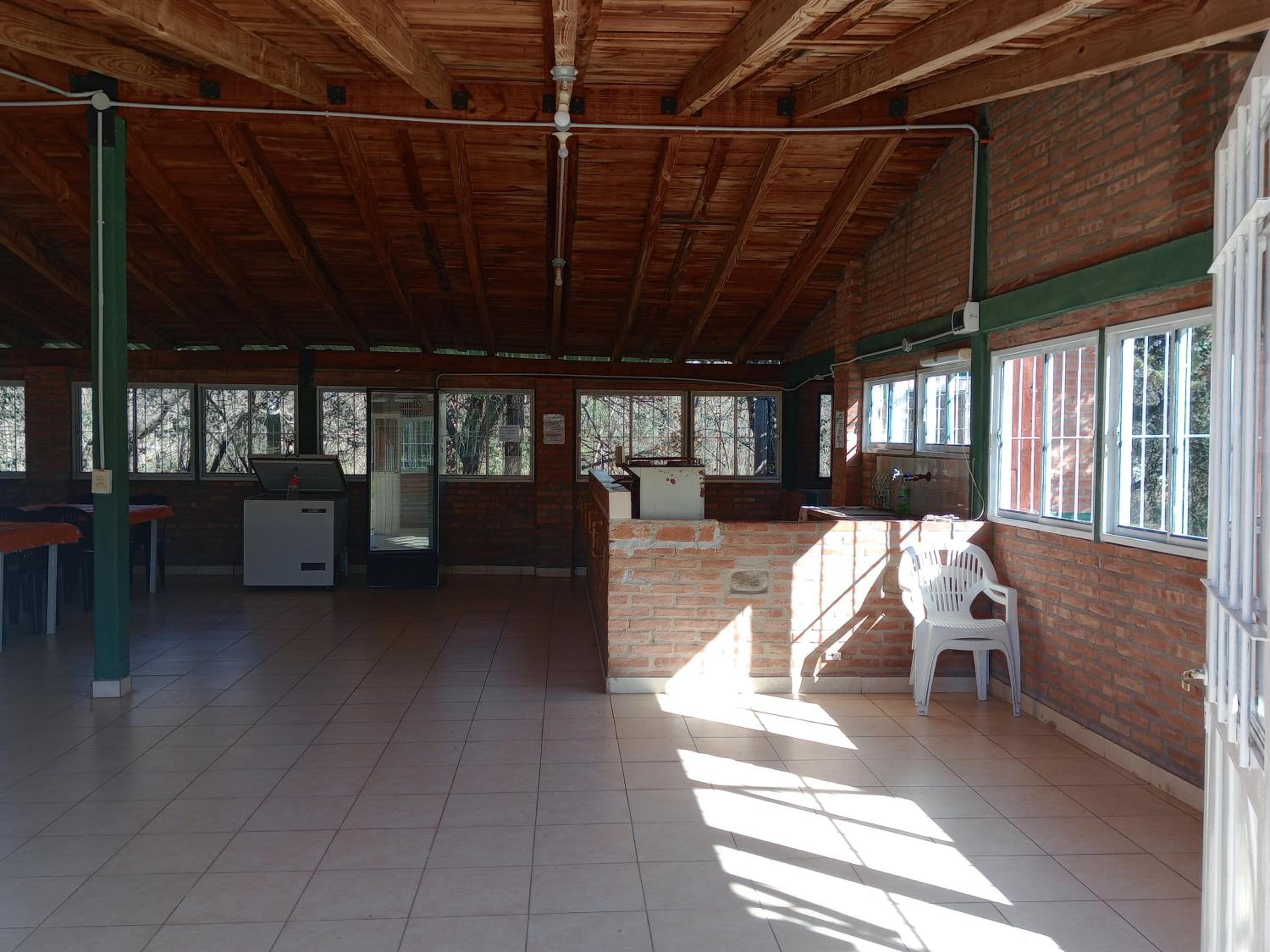 Los Nidos Dormis Habitaciones con baño privado y DEPARTAMENTOS