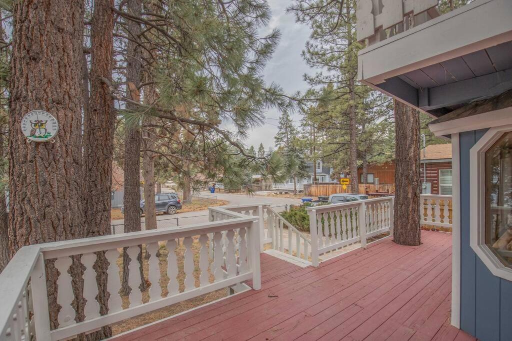 Big Bear Cabin, Dog friendly, 3 parking spots view 3