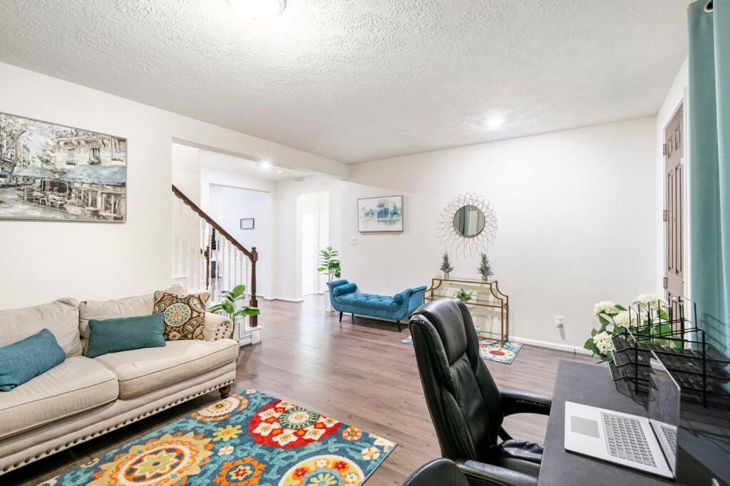 Spacious long stay family home in Kingwood/Humble - Property Image 45