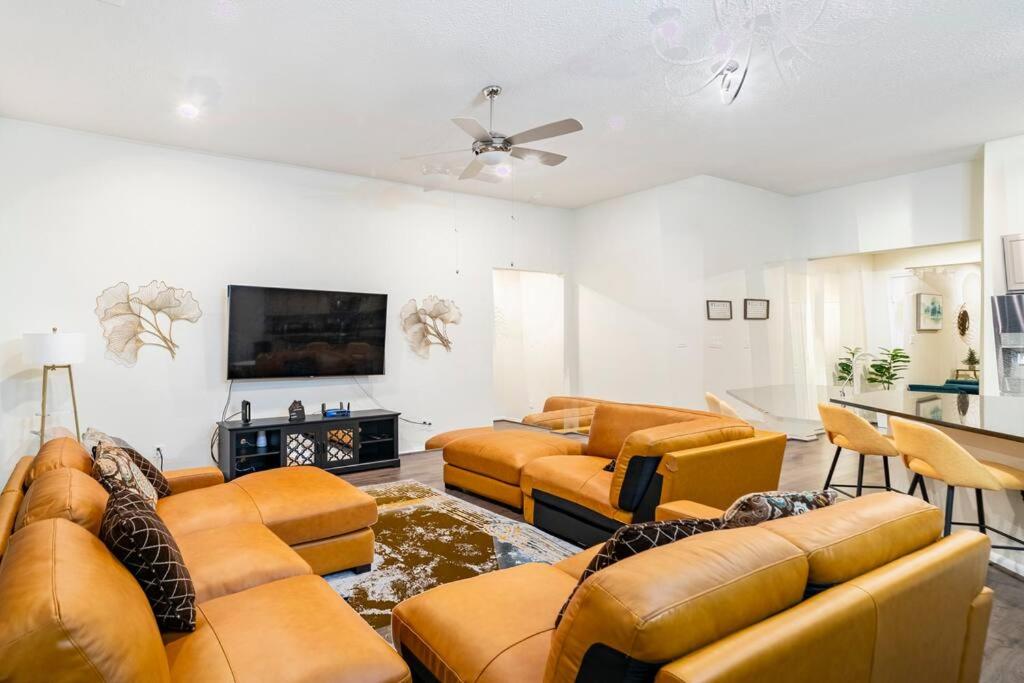 Spacious long stay family home in Kingwood/Humble - Property Image 37