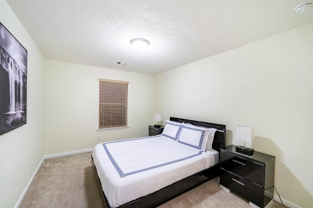 Spacious long stay family home in Kingwood/Humble - Property Image 12
