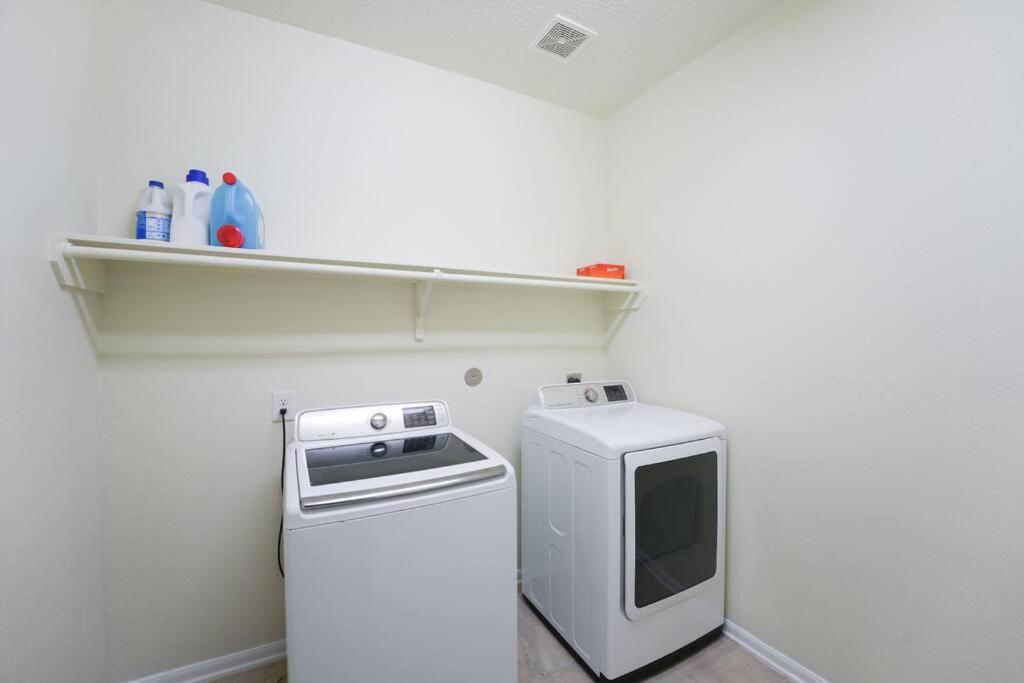 Spacious long stay family home in Kingwood/Humble - Property Image 19