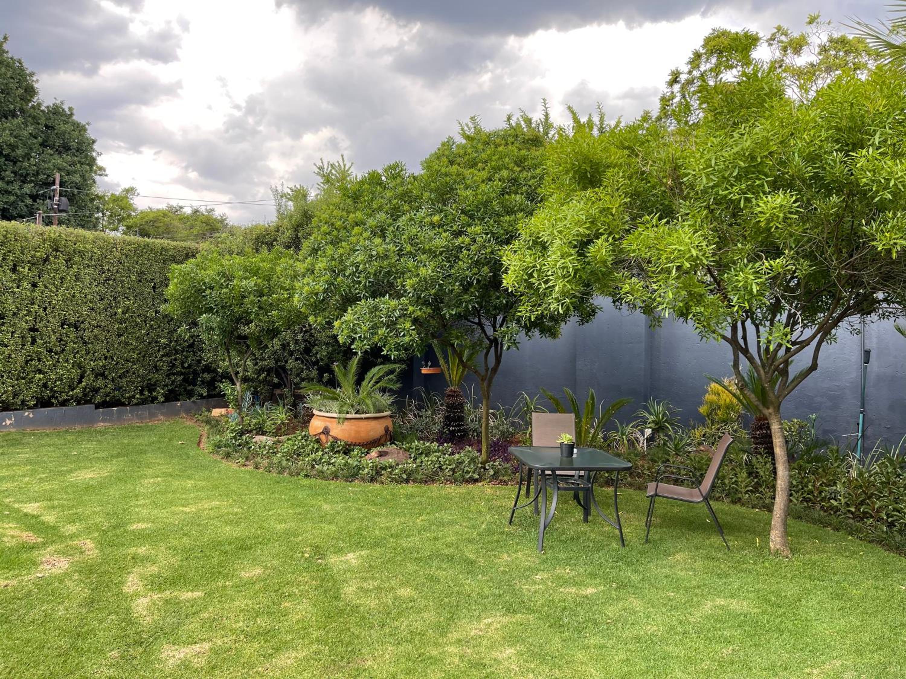 Hill Luxury Cottage view 4