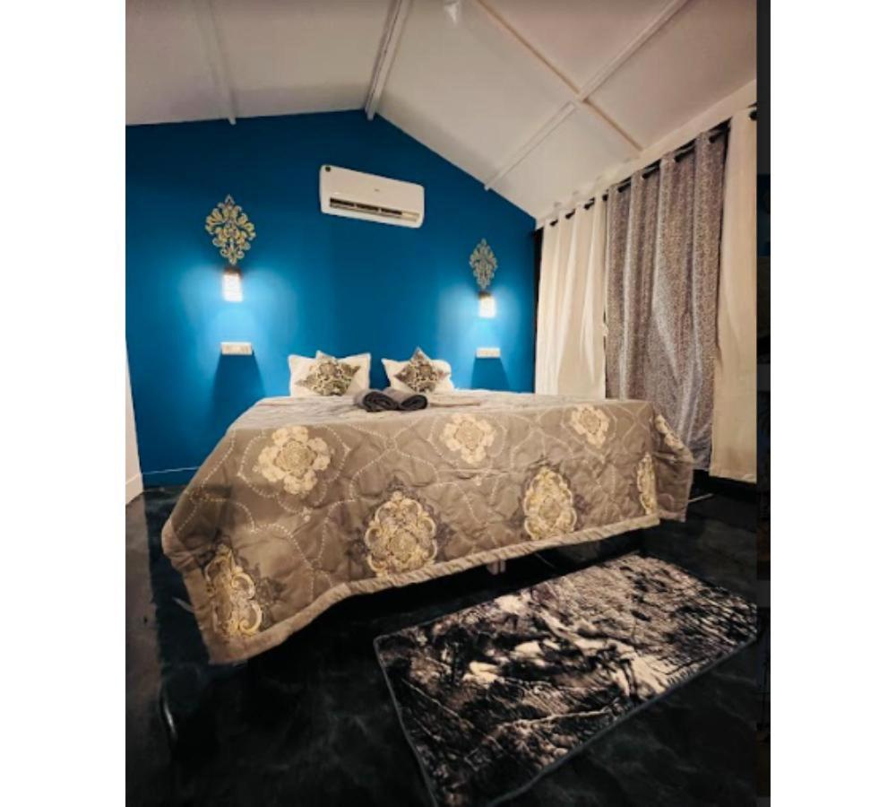 LAKSHDEEP COTTAGES