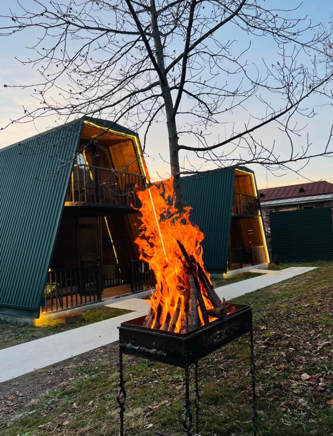 Diamond Cottages