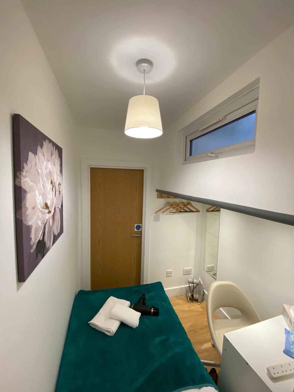 Cosy Private Rooms near Euston Station, Central London