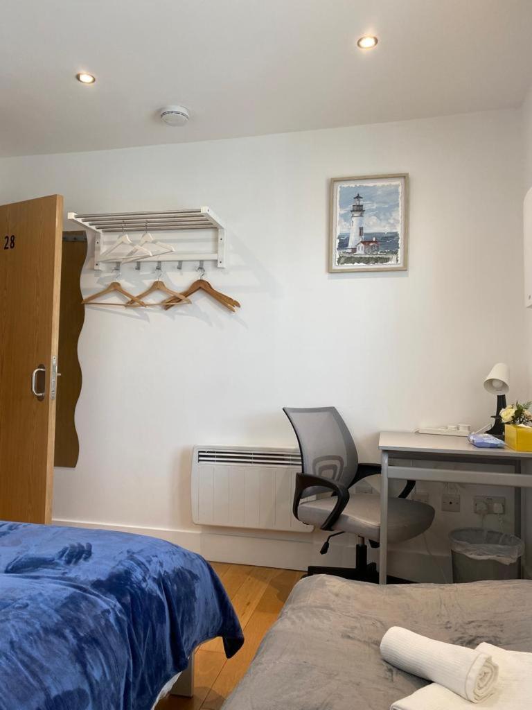Cosy Private Rooms near Euston Station, Central London