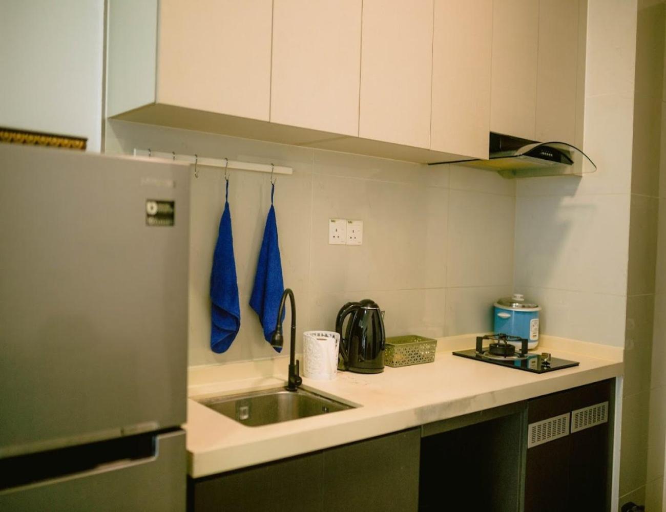 Country Garden Danga Bay Studio Unit by KS
