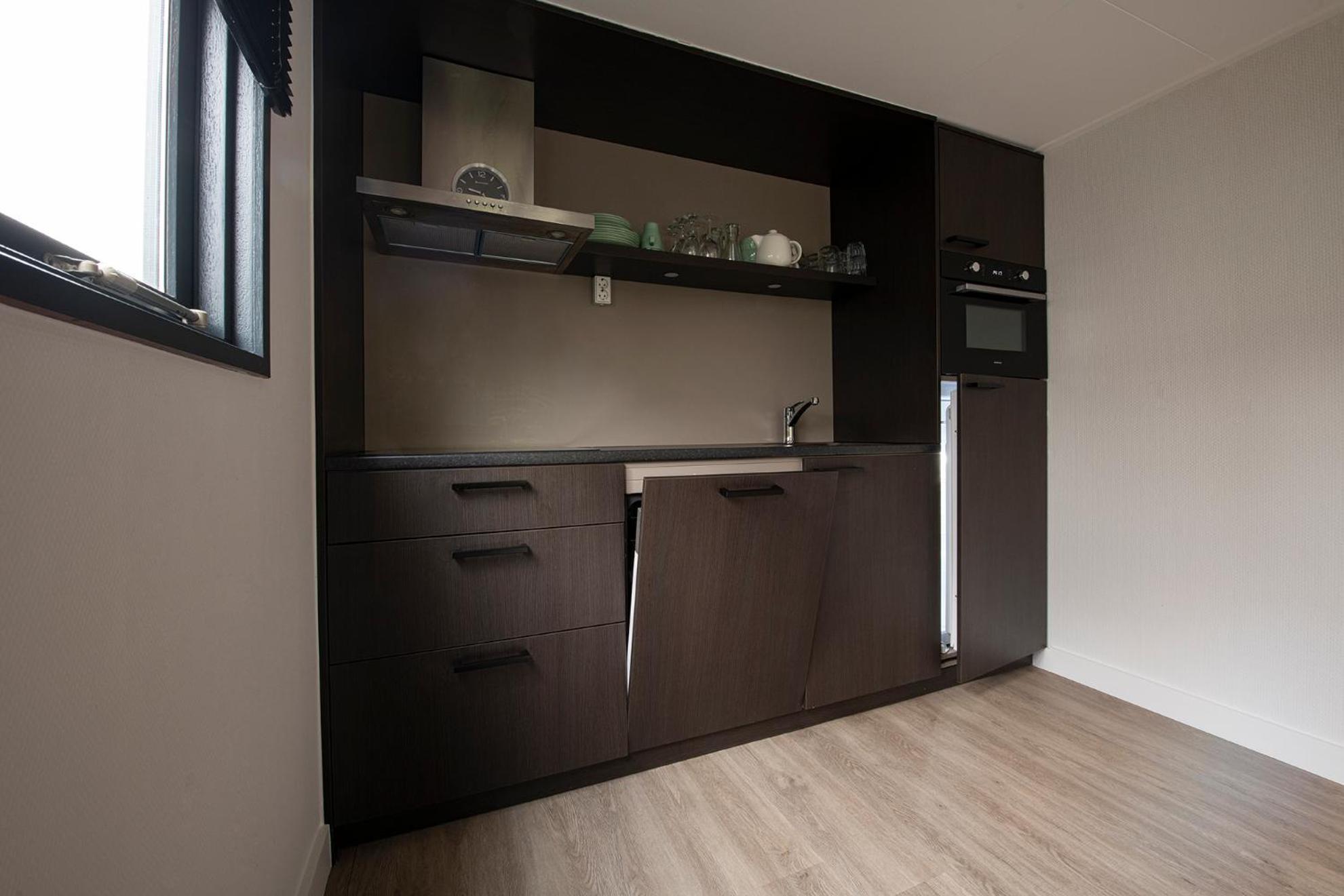 20, Nestled in the woods, Big Chalet and Garden! view 4