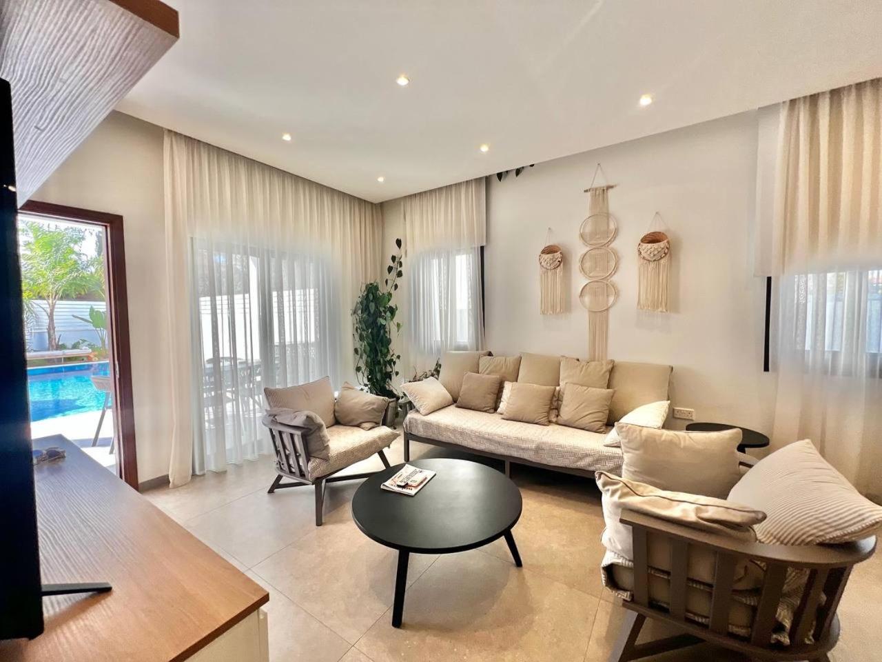 Crystal-Blue-Villa Protaras