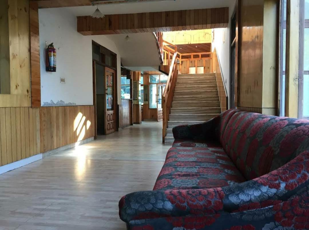 Hotel Seagull Manali
