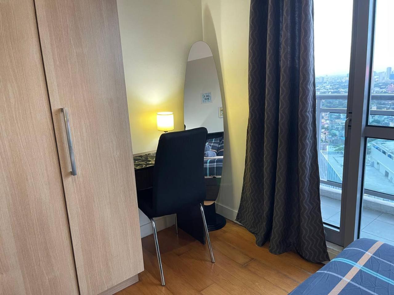 Homey 1BR Acqua Livingstone with Netflix, Pool & Gym view 2