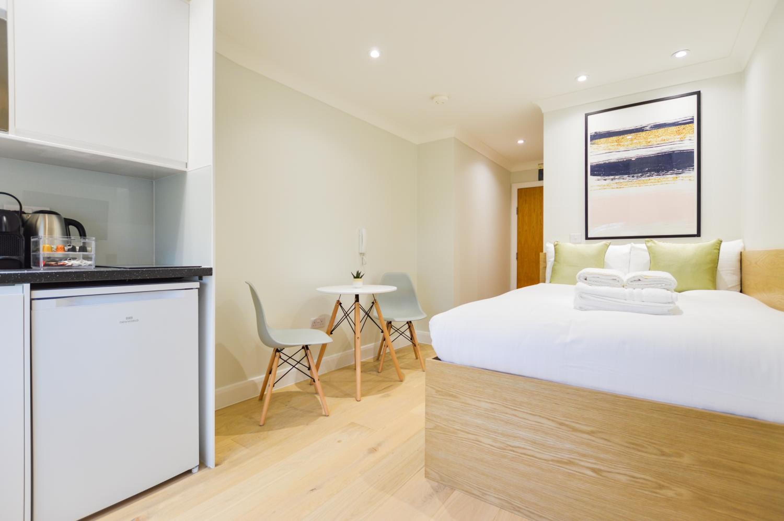 Queensborough Terrace Serviced Apartments by Concept Apartments