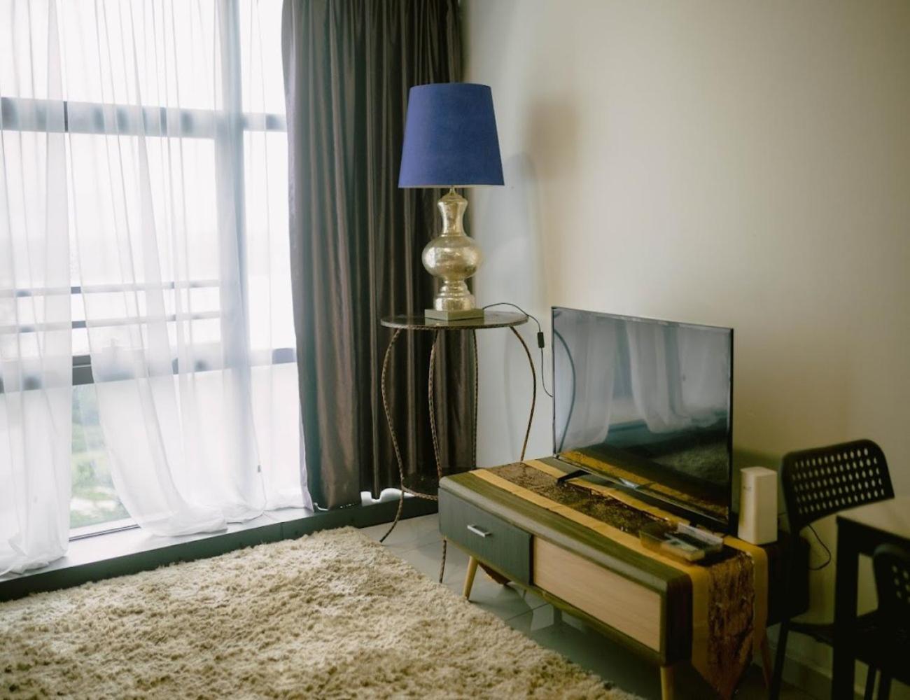 Country Garden Danga Bay Studio Unit by KS