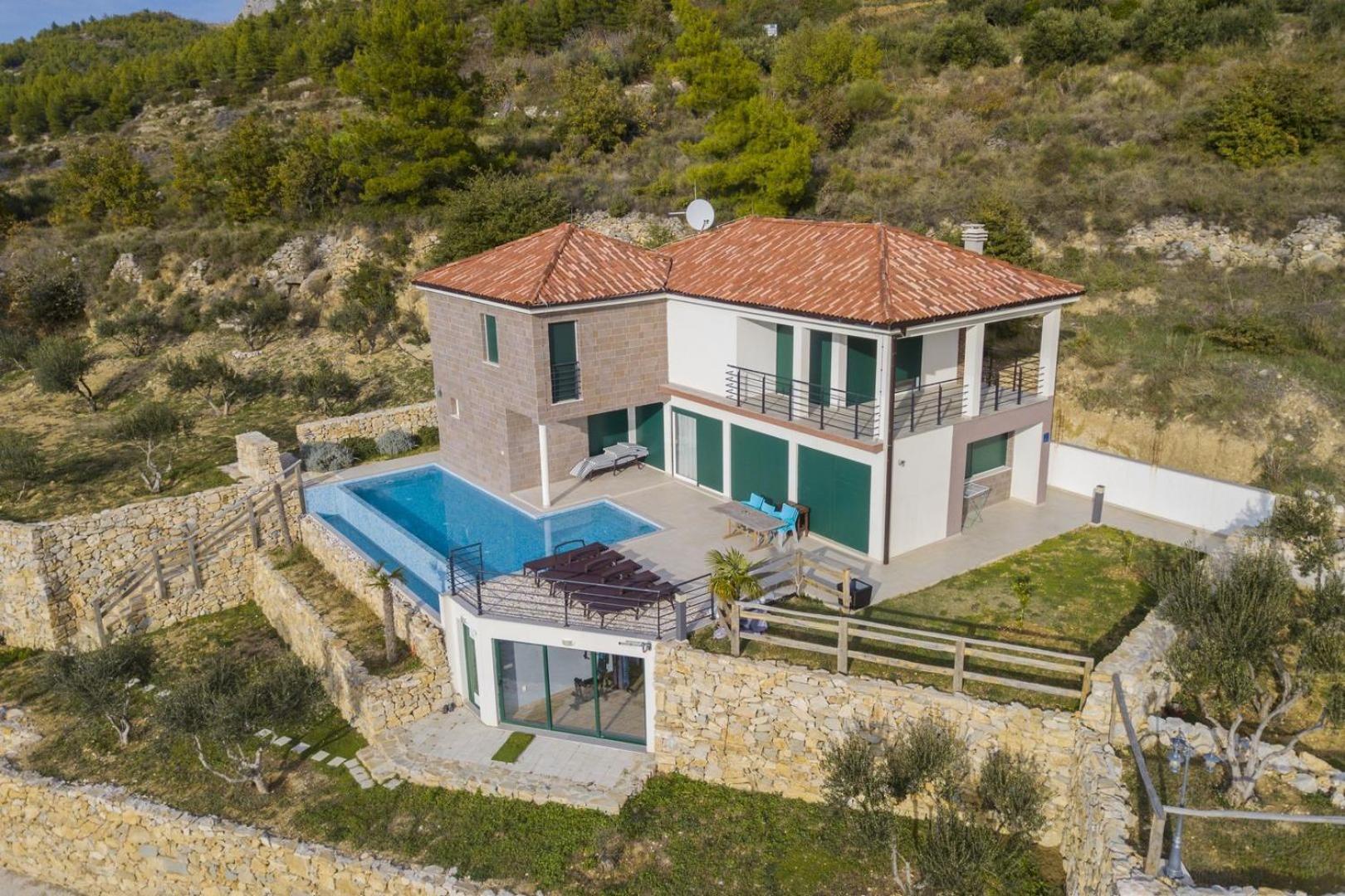 Podstrana Vacations - Luxury villa Astraeus near Split, private pool - Property Image 1